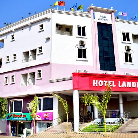 Hotel Landmark Bhubaneswar Exterior foto
